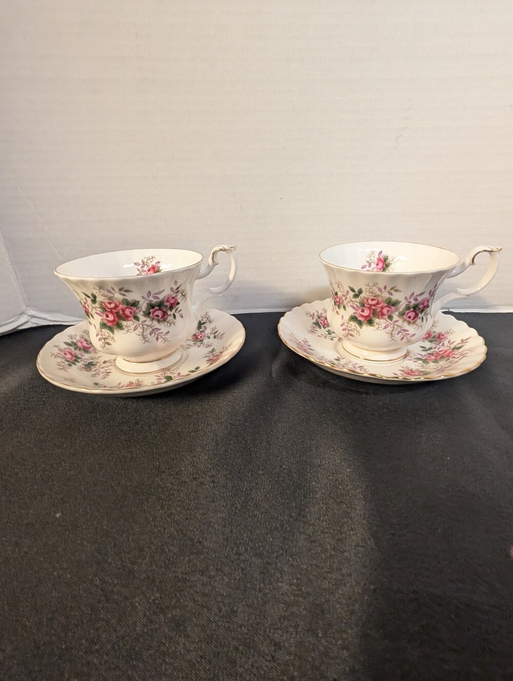 Vintage Royal Albert Lavender Rose China Teacup & Saucer Set Made in England Lot